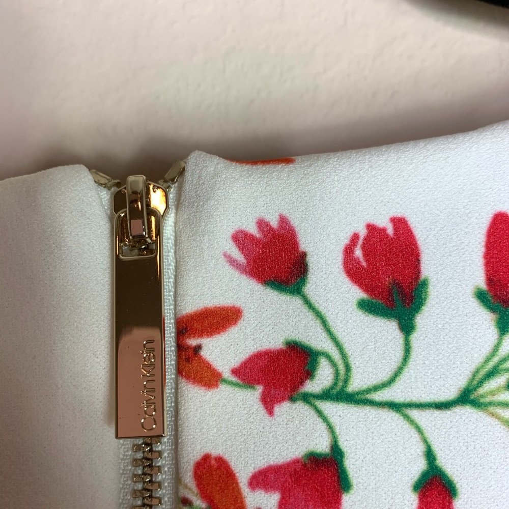 Calvin Klein White & Red Floral Sheath Dress NWT - Picture 12 of 13